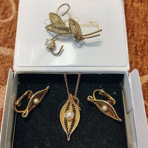 Vtg 60s SARAH COVENTRY NECKLACE EARRINGS Brooch SET FILIGREE GOLD MCM Serene NOS